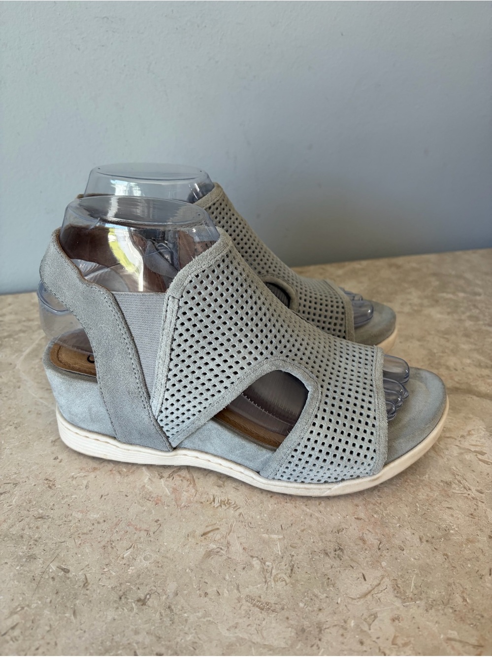 Sofft Sandals Womens 6 Grey Suede Leather Shandi Perforated Cutout Ankle Wedge